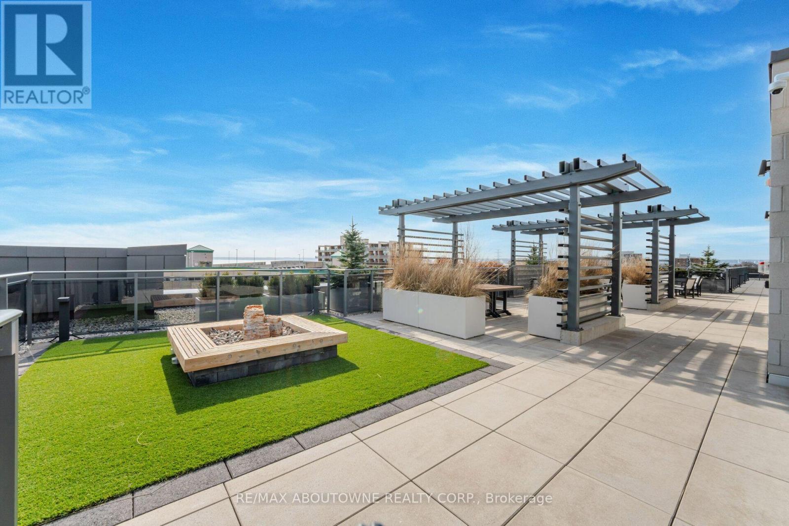 #106 1441 ELGIN STREET - 34