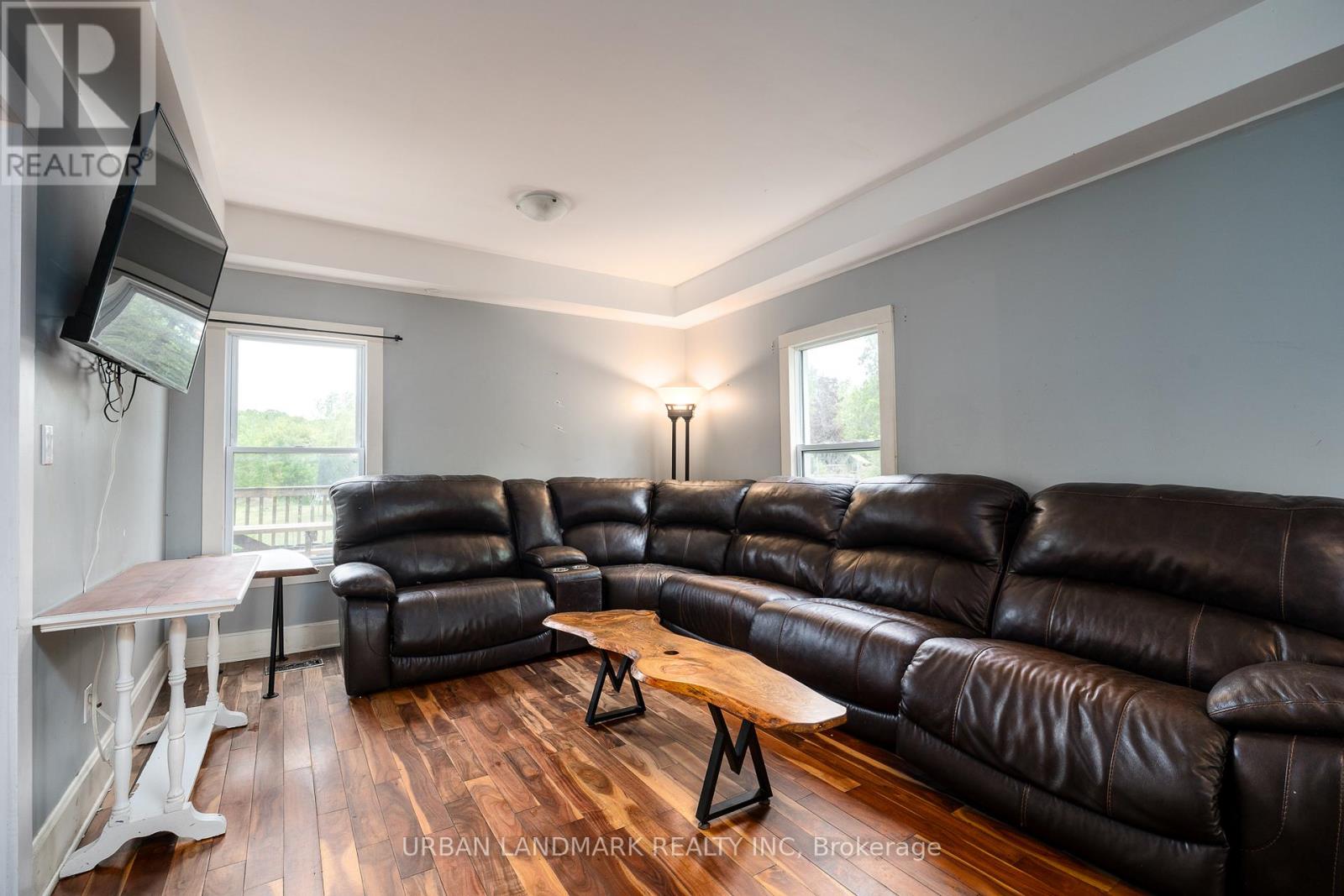 122 SEYMOUR STREET W - Image 8