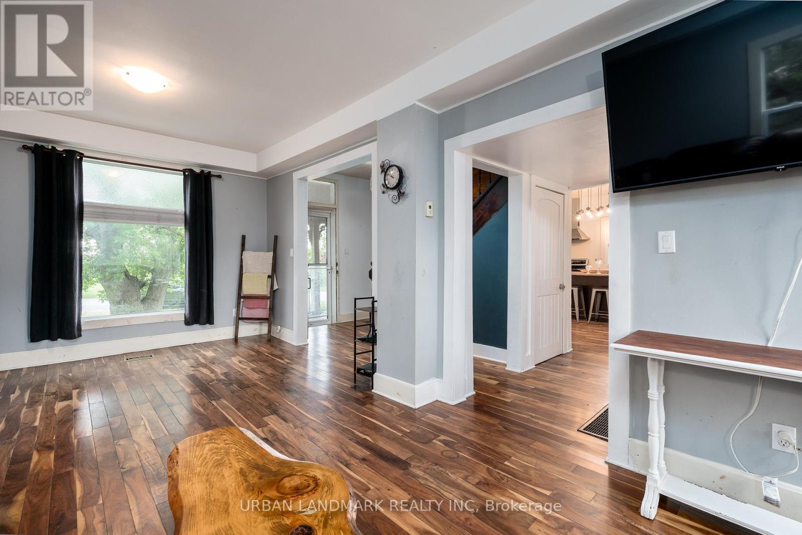 122 SEYMOUR STREET W - Image 9