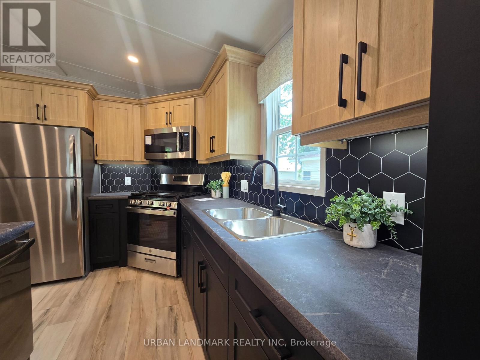 #LOT 15 136 GLEN ALLEN PARK LANE - 10