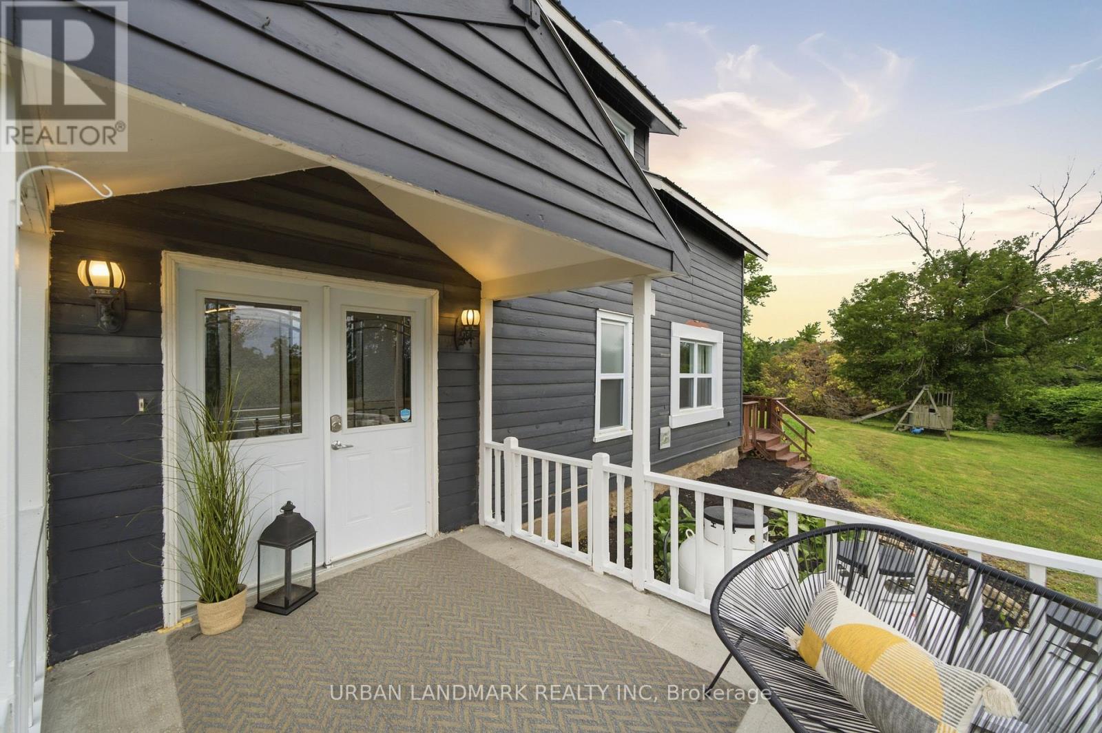 3095 COOPER ROAD - Image 3