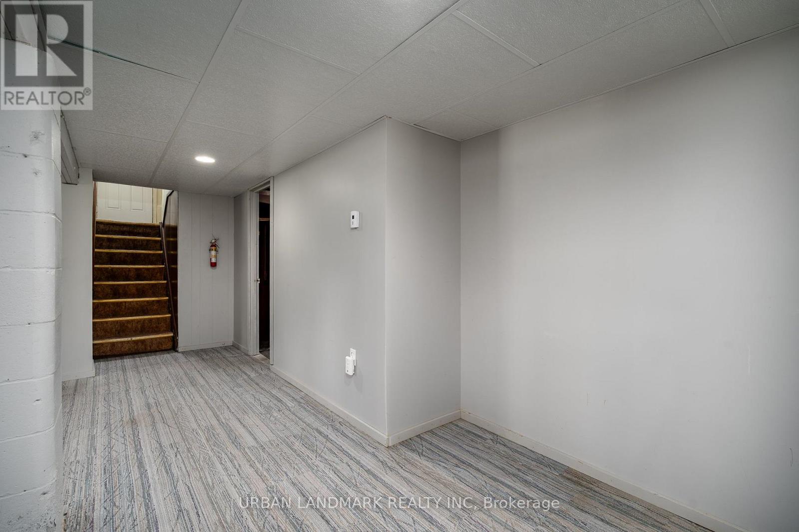 22 QUEEN VICTORIA STREET W - Image 28