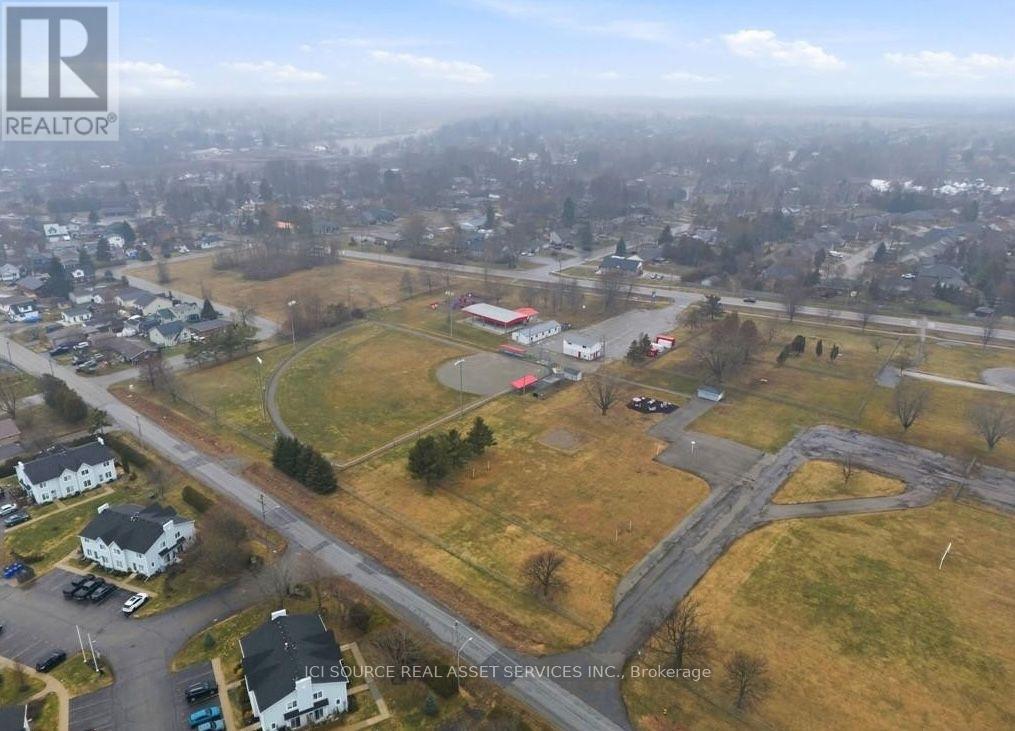 #48 14 New Lakeshore Road, Norfolk (Port Dover), Ontario, N0A1N7, Norfolk (Port Dover), Ontario — photo 4 of 5