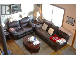 4332 Circle Drive, Fairmont Hot Springs, BC V0B1L2 Photo 37