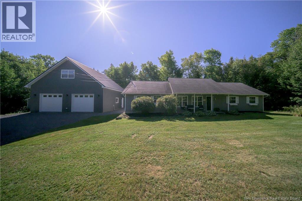 122 Fawn Crescent - 2