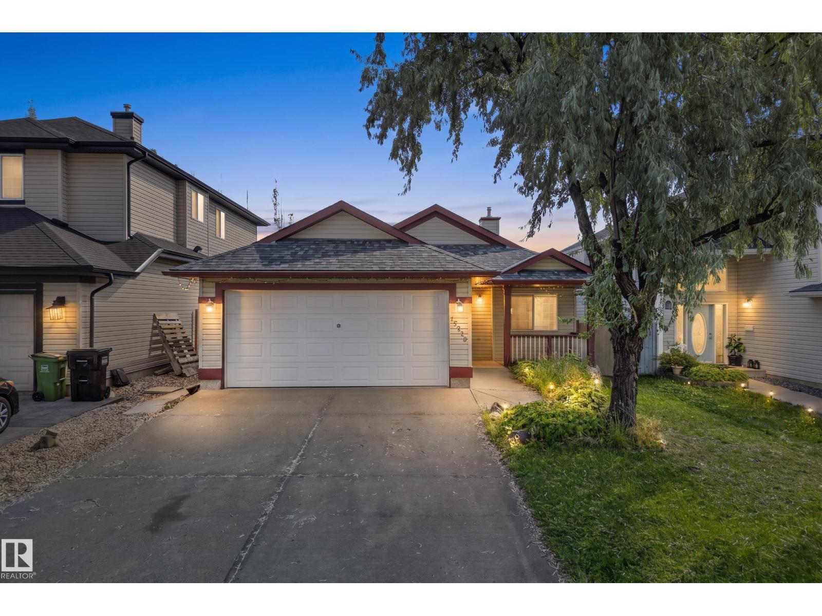 15213 49A ST NW, Edmonton, Alberta, T5Y3C2