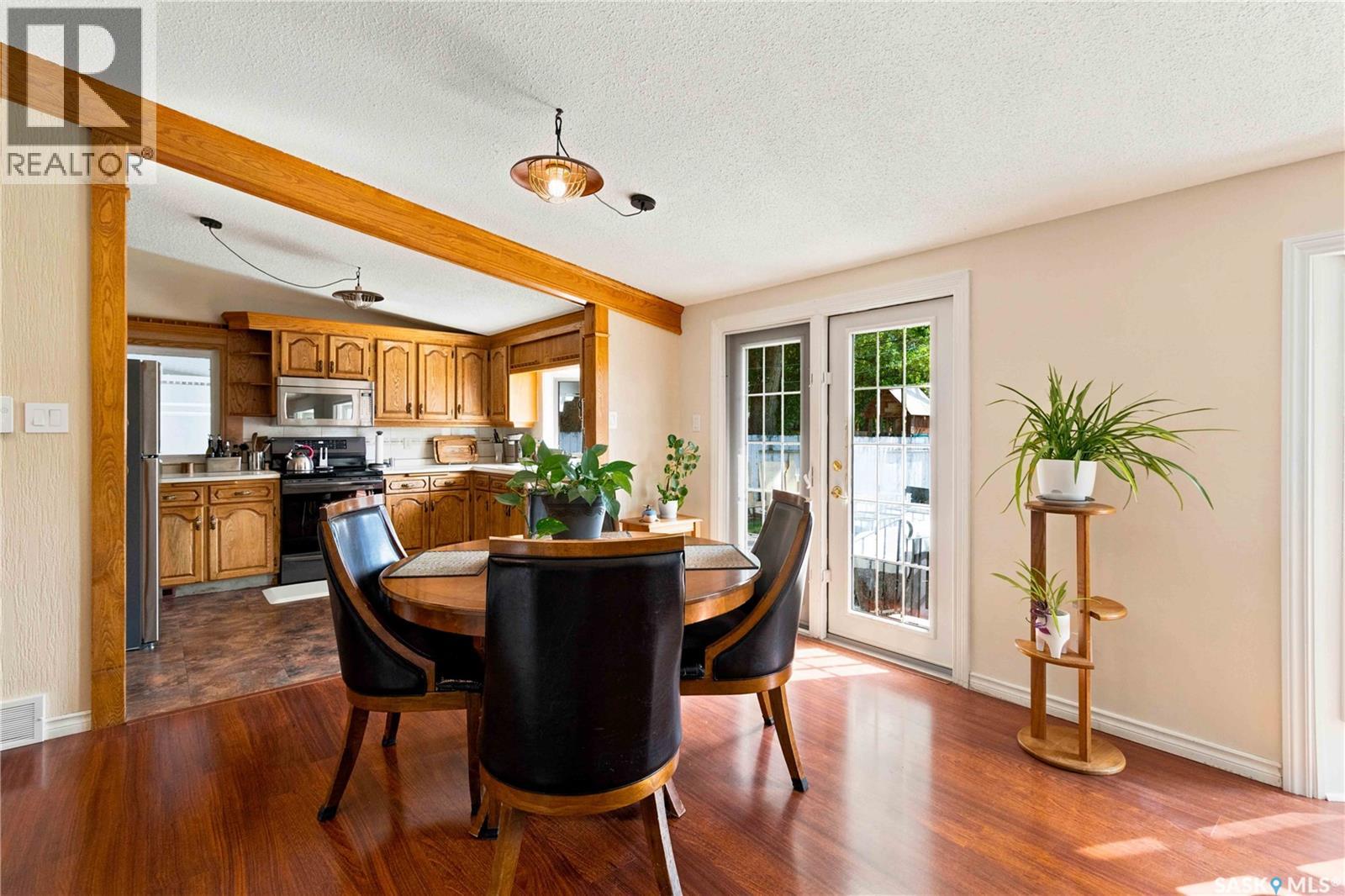 6 Murphy CRESCENT - 13