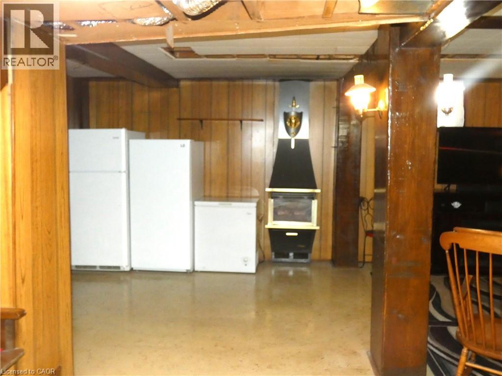 15 COLLIER Crescent - Image 33