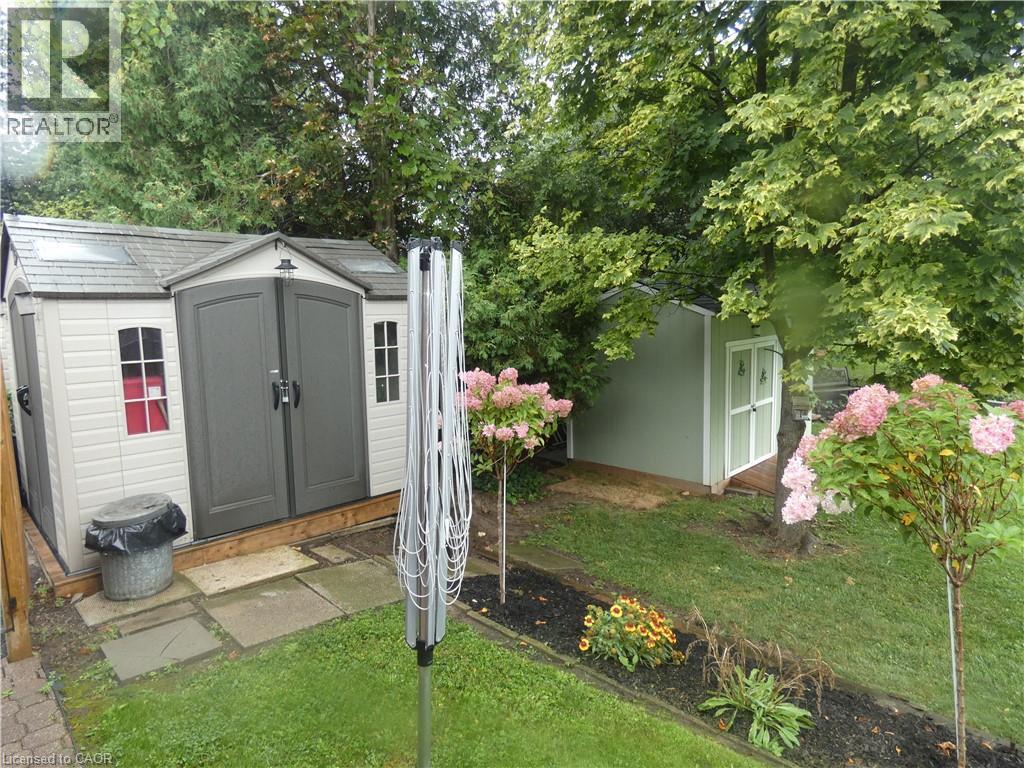 15 COLLIER Crescent - 49