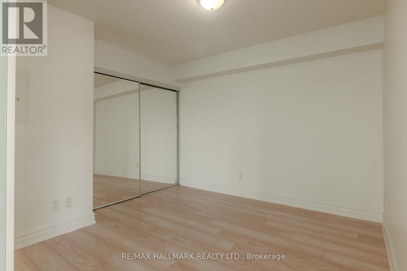 #802 275 Yorkland Road, Toronto (Henry Farm), Ontario, M2J0B4, Toronto (Henry Farm), Ontario — photo 4 of 5