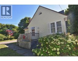 Kitchen - 242 Highland Avenue, Fredericton, NB E3A2S6 Photo 13