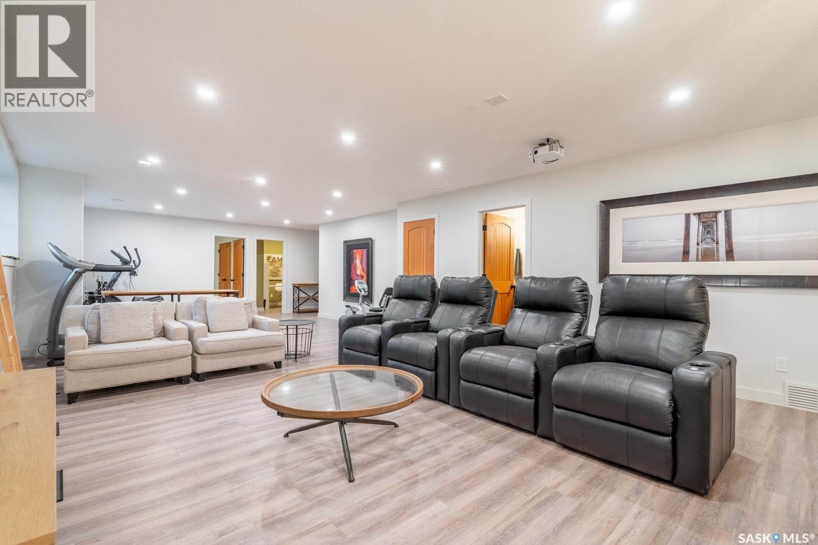 33 Deerfoot TRAIL - Image 32