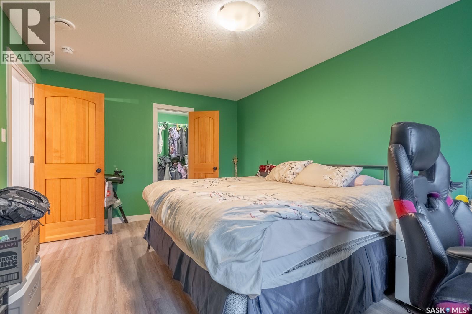 33 Deerfoot TRAIL - Image 38