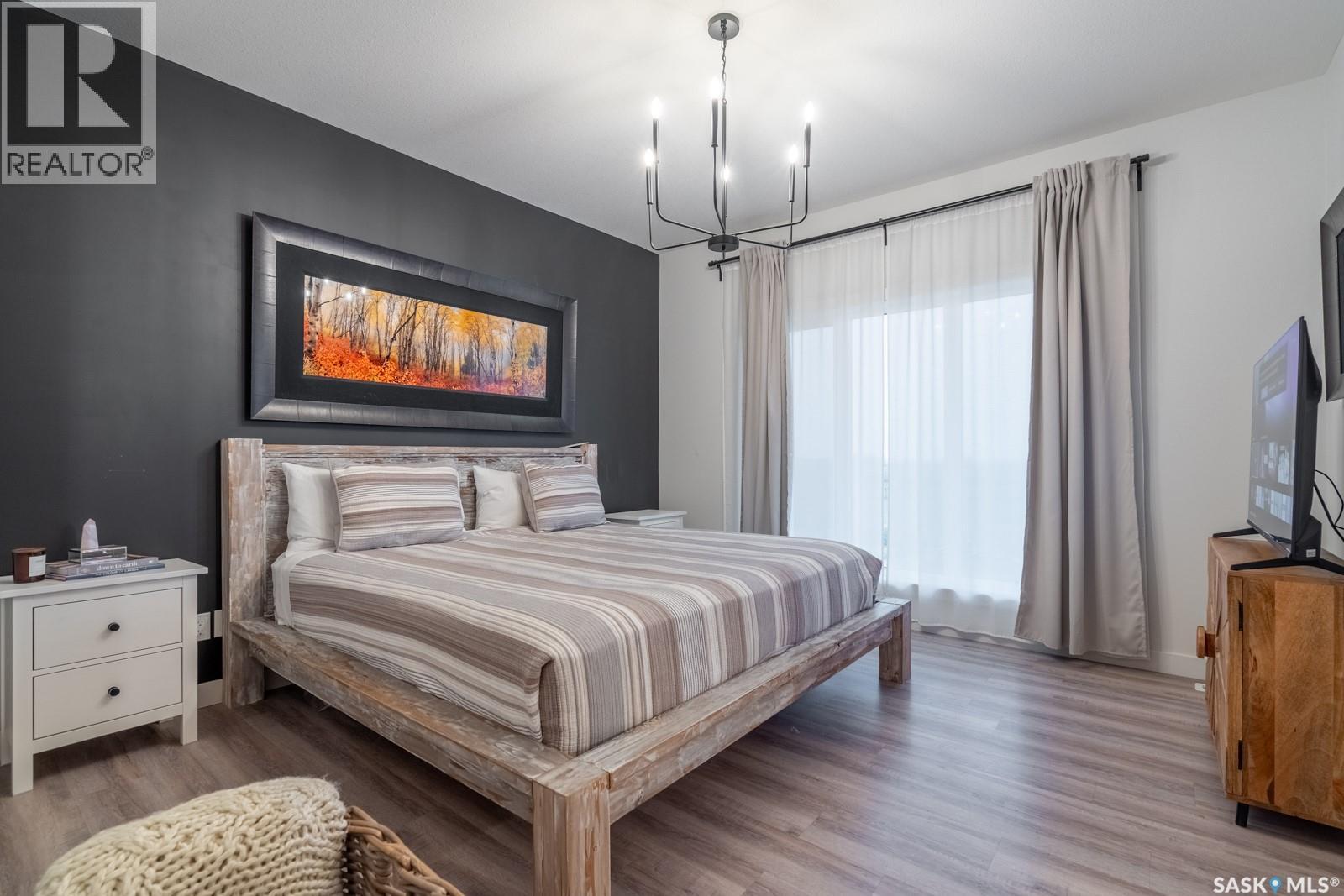 33 Deerfoot TRAIL - Image 16