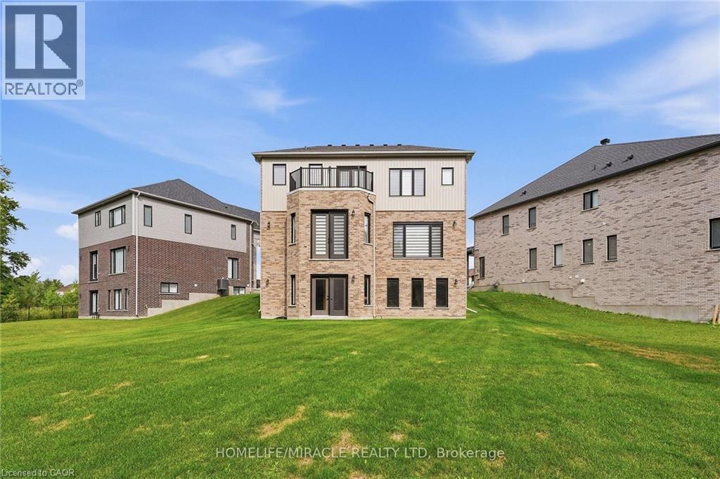 147 AMBROUS Crescent - Image 47