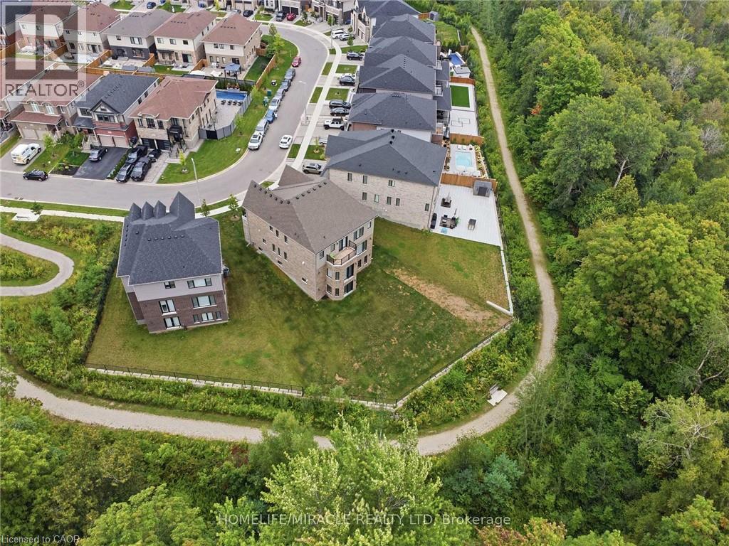 147 AMBROUS Crescent - Image 49