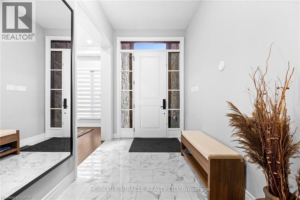 147 AMBROUS Crescent - Image 5
