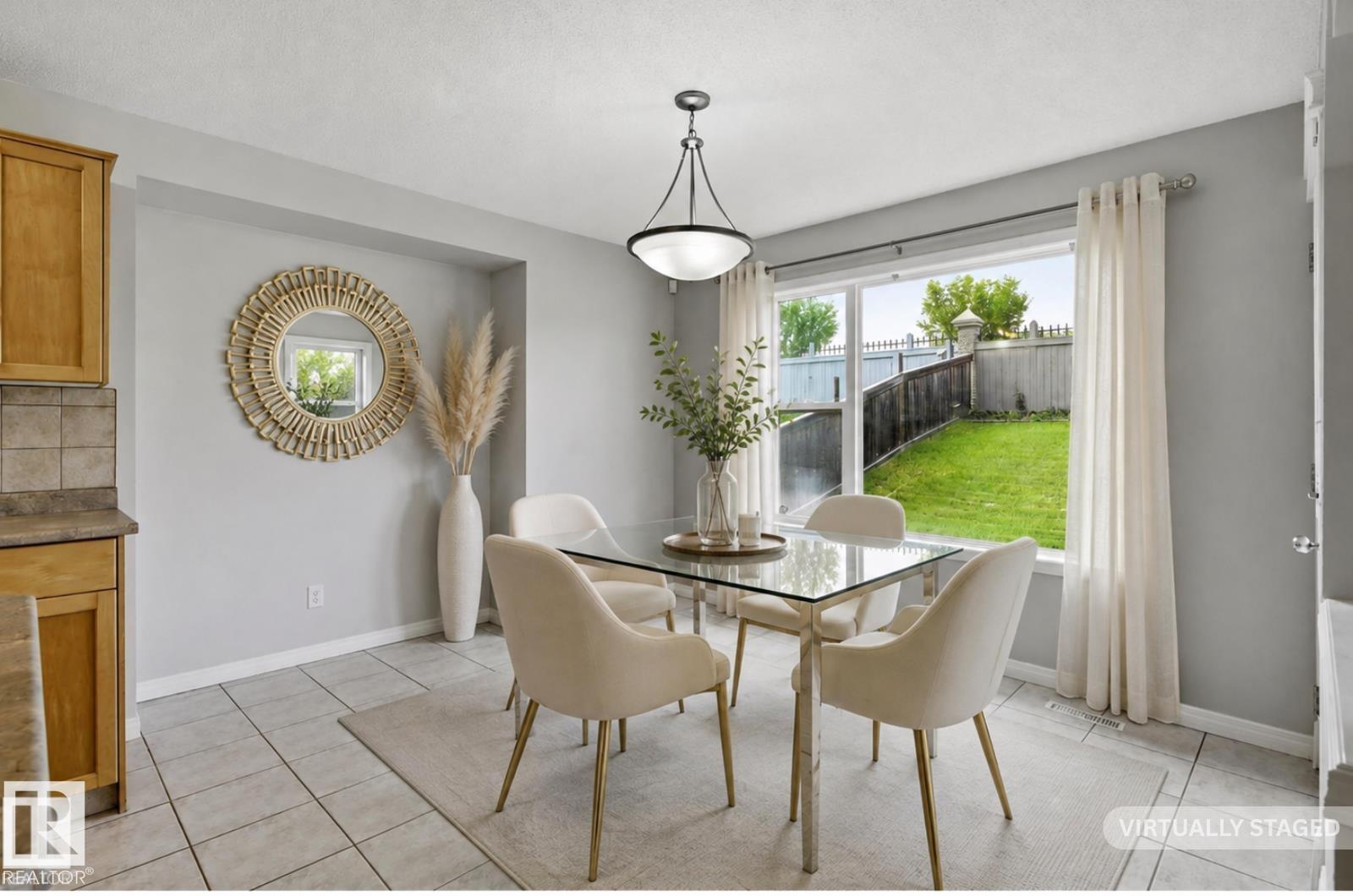 10719 8 AV SW, Edmonton, Alberta, T6W1G4, Edmonton, Alberta — photo 4 of 5