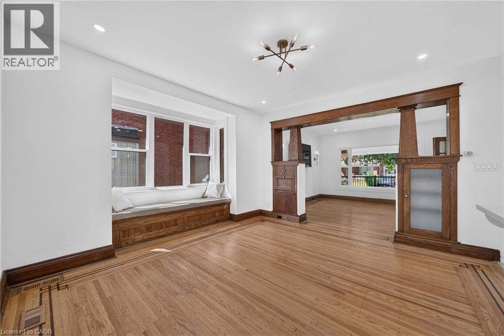 229 PARK Row S - Image 22
