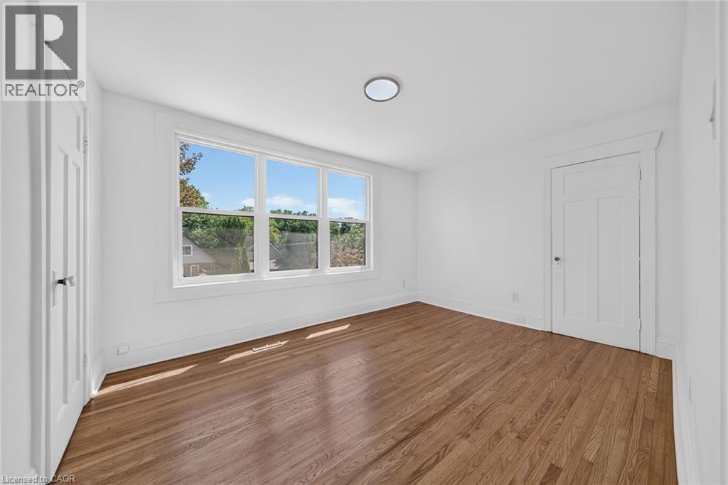 229 PARK Row S - Image 29