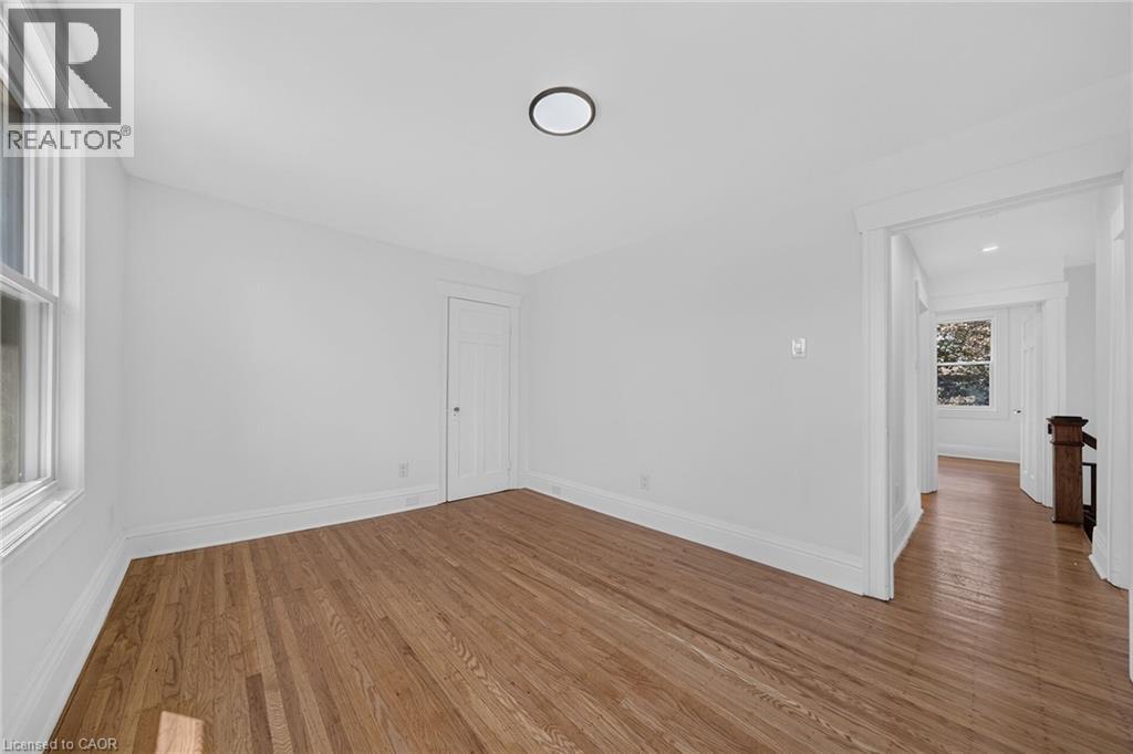 229 PARK Row S - Image 30
