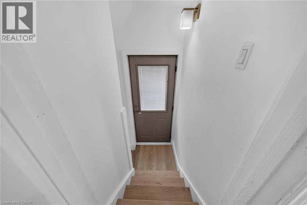 229 PARK Row S - Image 34