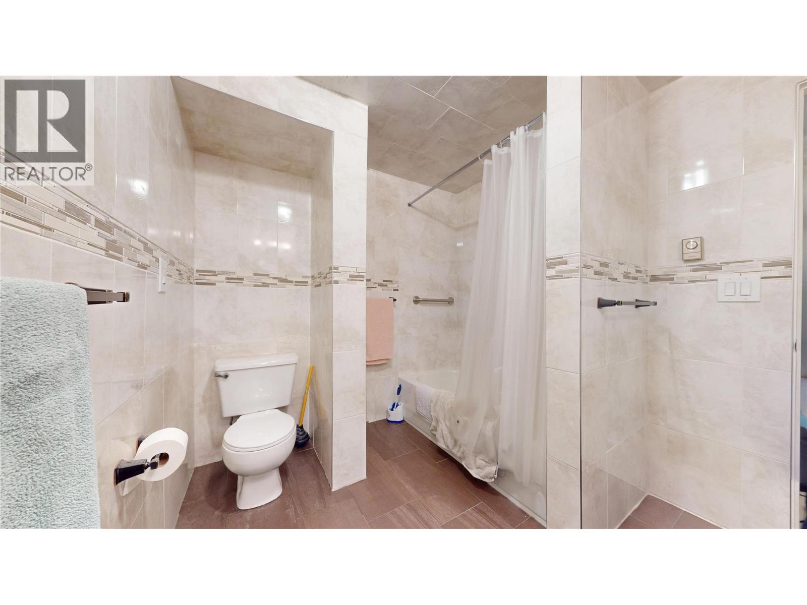 1270 Fox Tree Road - Image 33