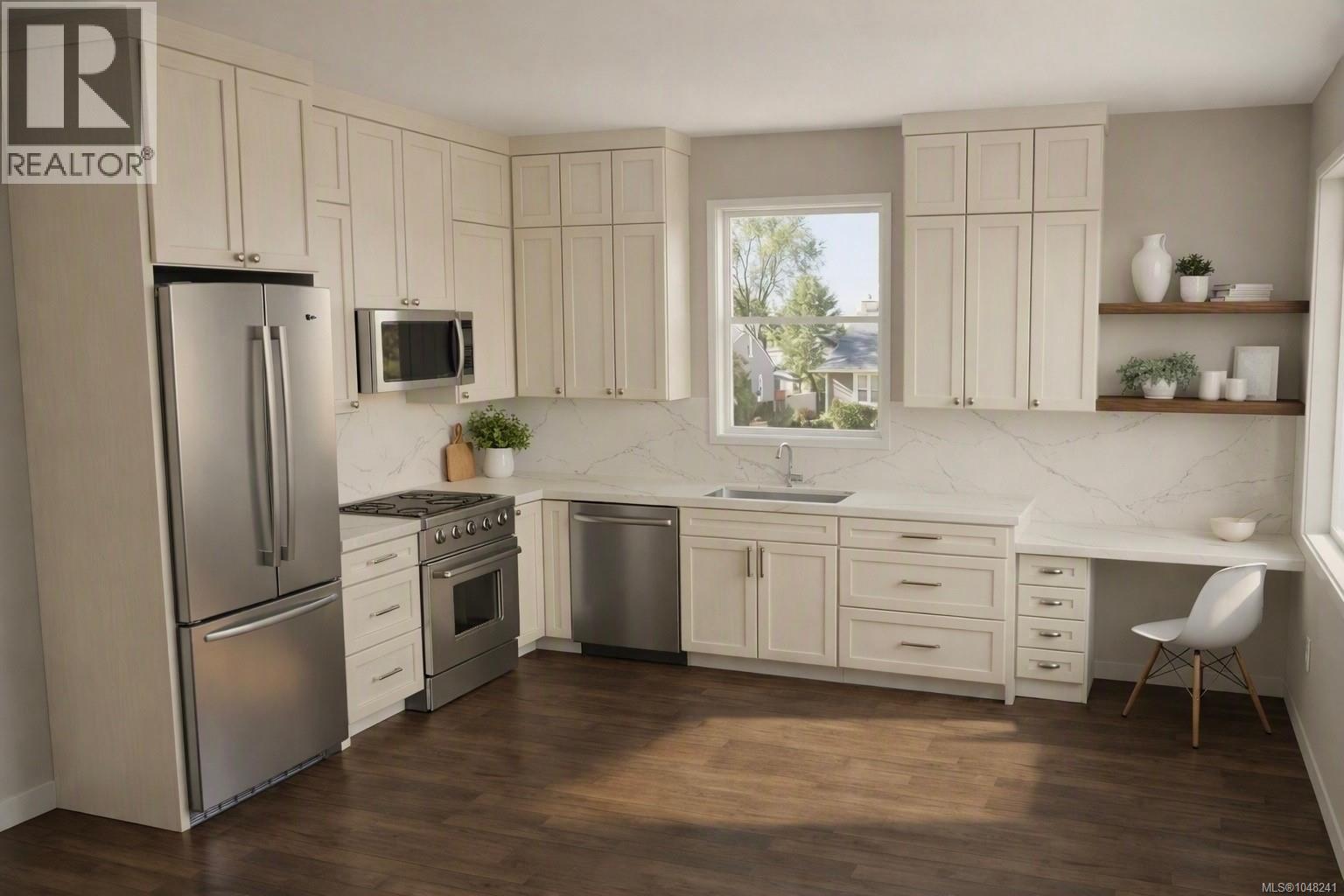 #2 768 Lindsay St - 2