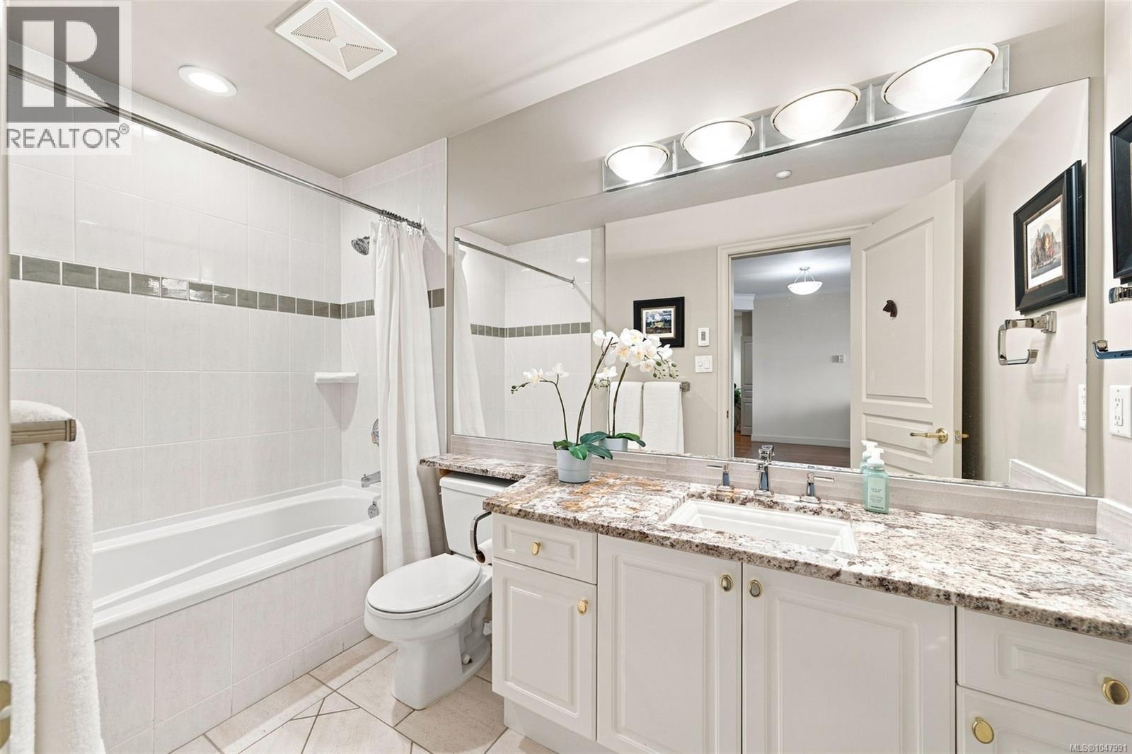 #414 21 Dallas Rd - 23