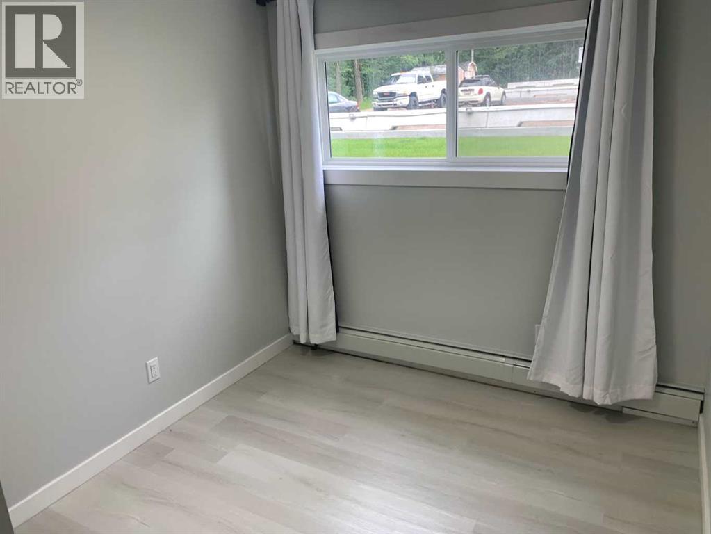 #2 414 41 Street - Image 12