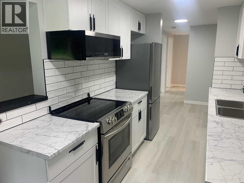 #2 414 41 Street - Image 3