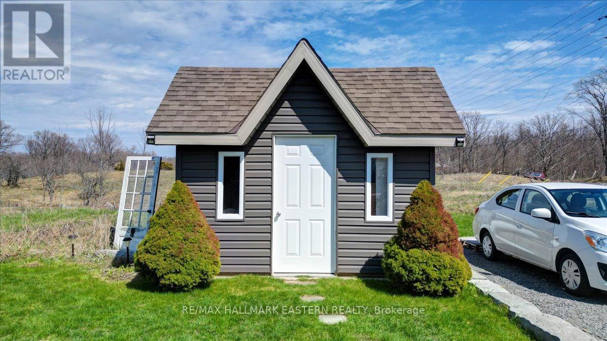 80 ROUND LAKE ROAD - 38