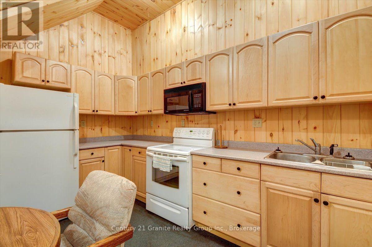 2128 OLD HASTINGS ROAD - 3