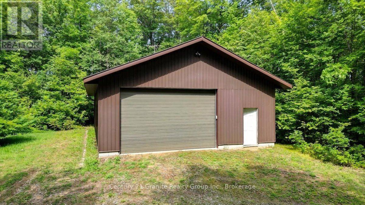 2128 OLD HASTINGS ROAD - 36