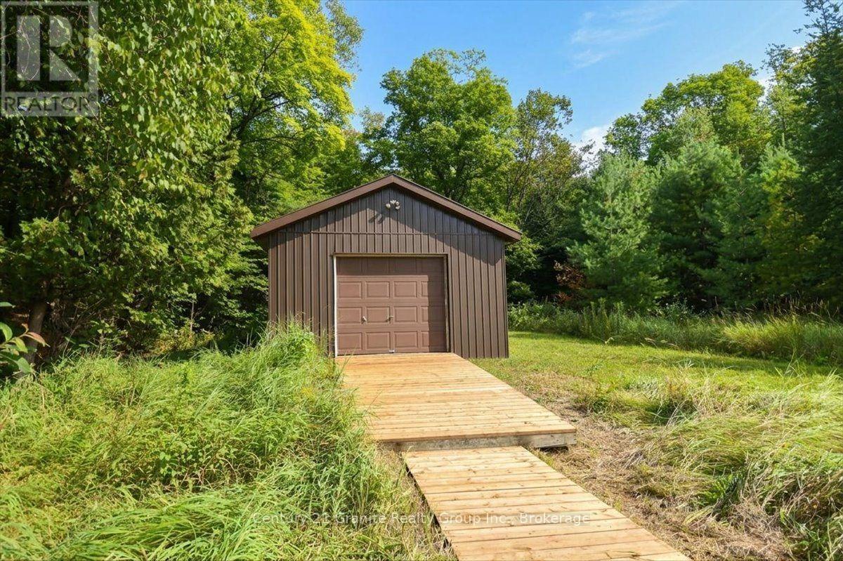 2128 OLD HASTINGS ROAD - 48