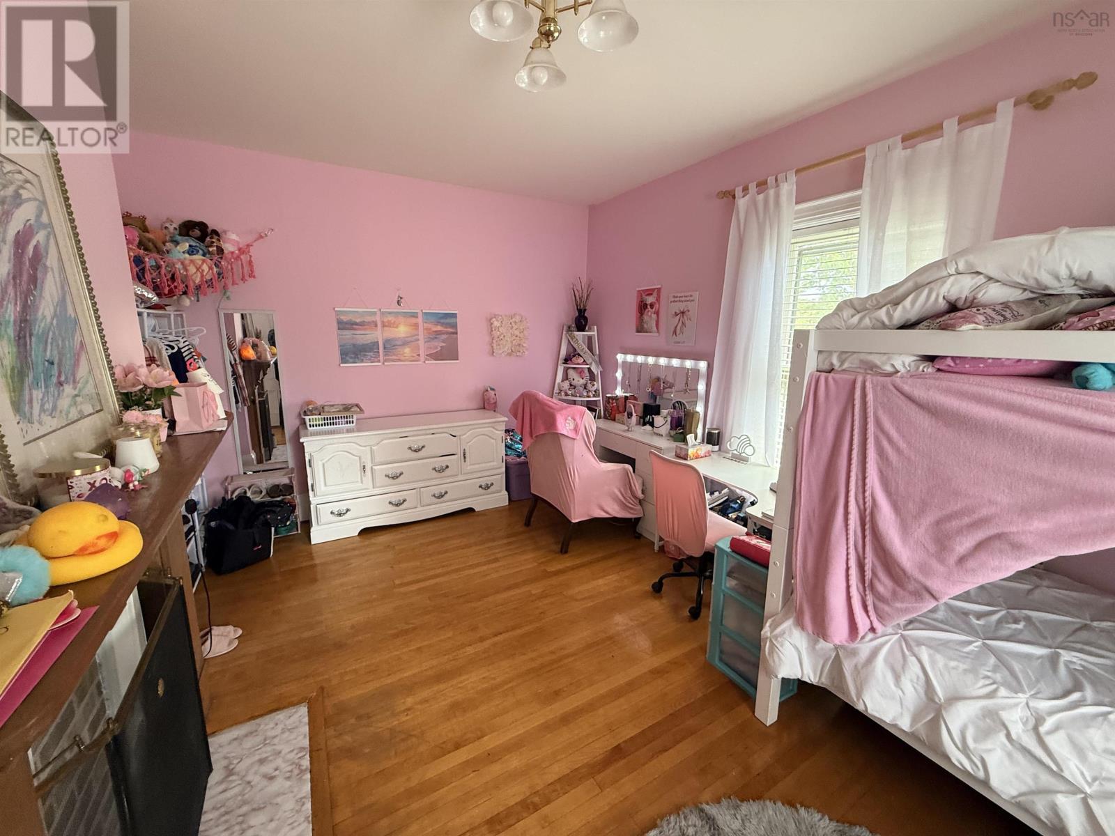 Property 23 of 25 of 242 Fraser Street