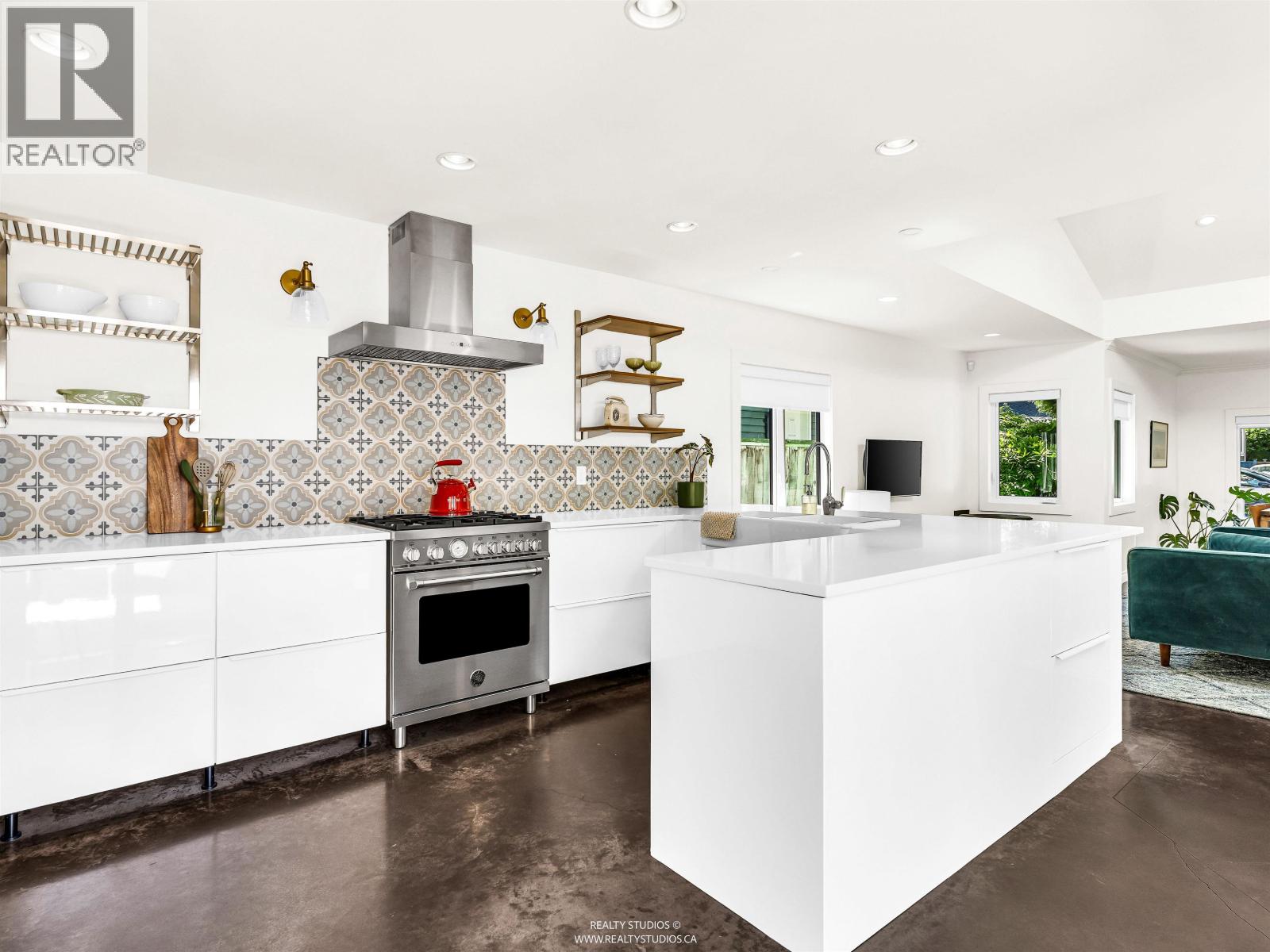 Property for sale at 1348 ENDERBY AVENUE