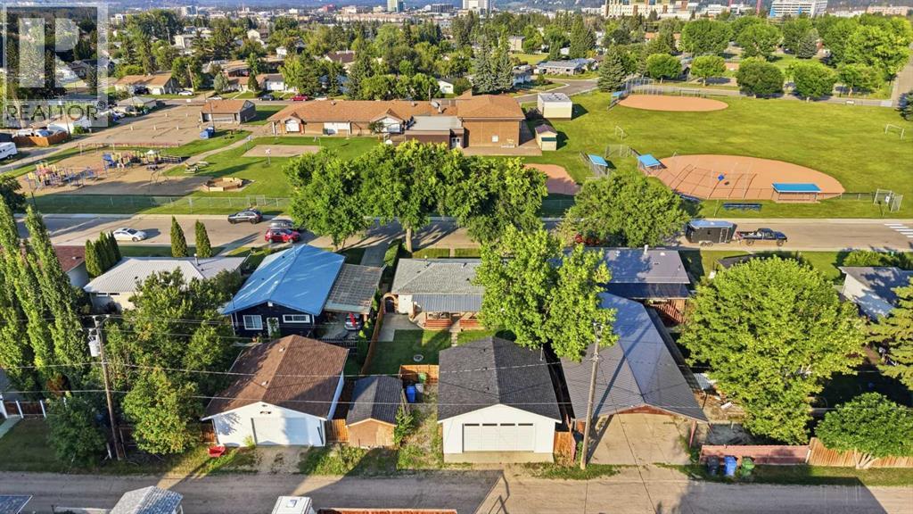 Listing photo – 3814 58 Avenue, Red Deer