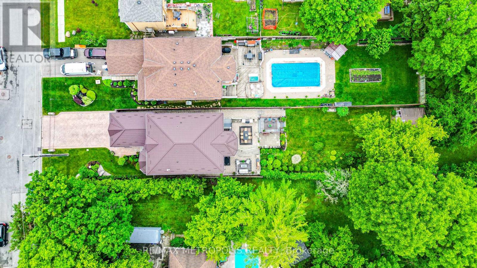37 BENNETT ROAD - 3