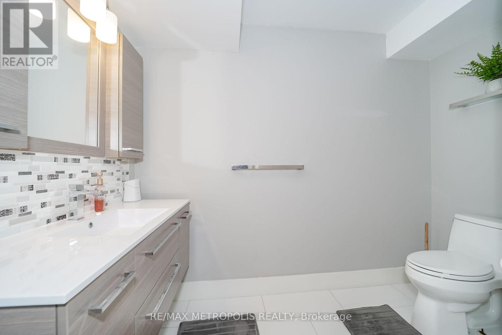 37 BENNETT ROAD - 49