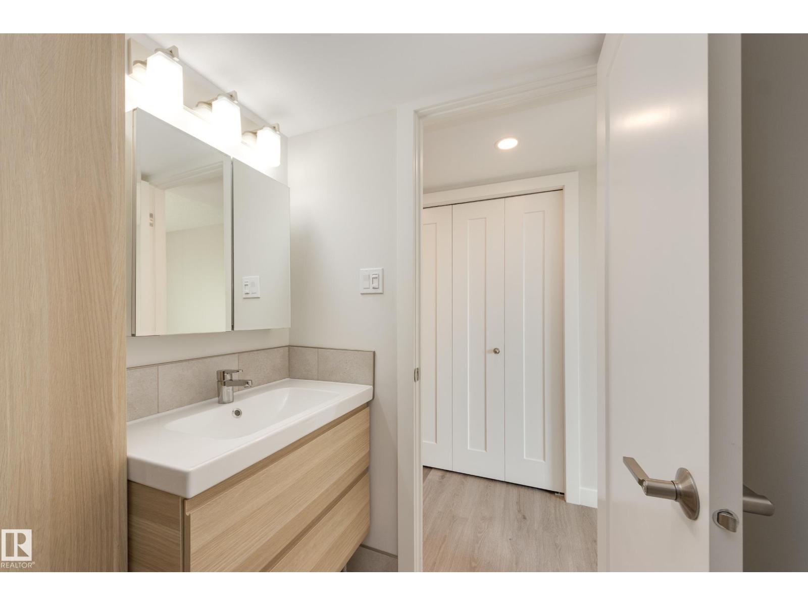 #1101 12303 JASPER AV NW - 31