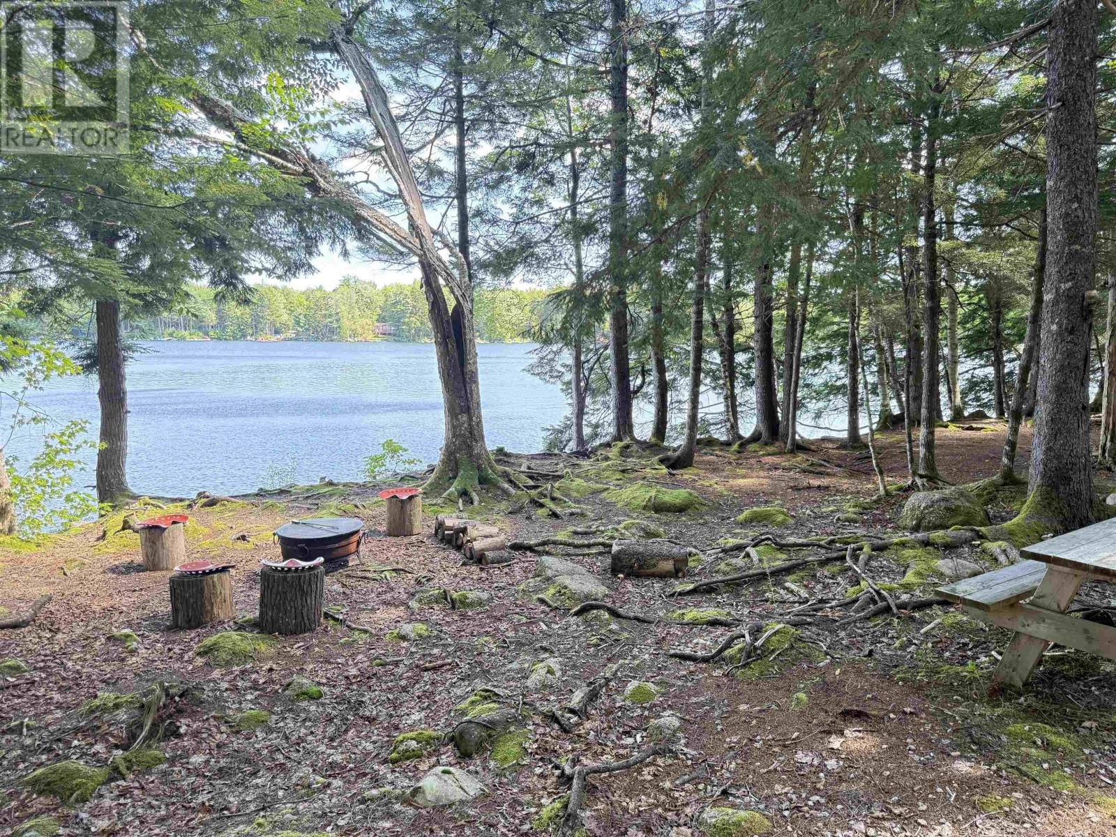 Property 38 of 48 of 118 South Point Lane