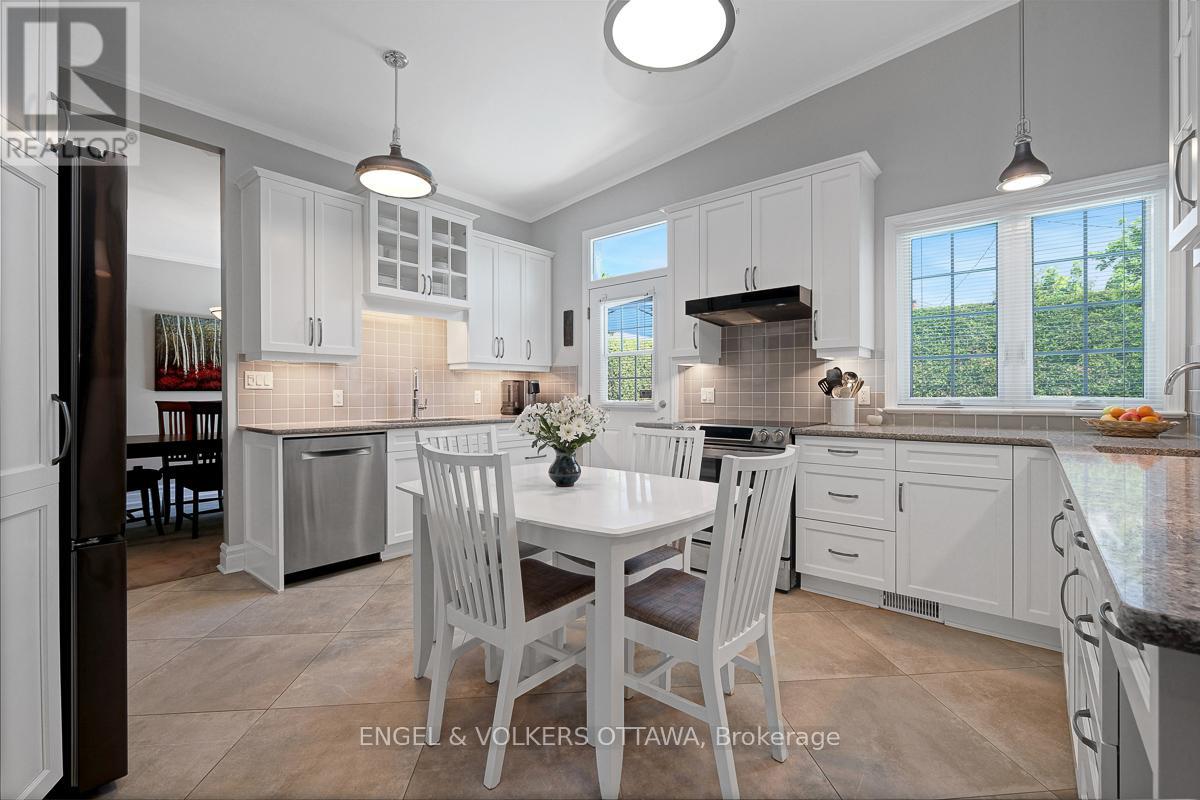1131 CAMEO DRIVE - Image 24