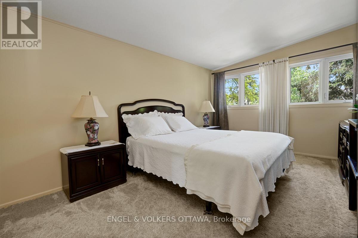 1131 CAMEO DRIVE - Image 26