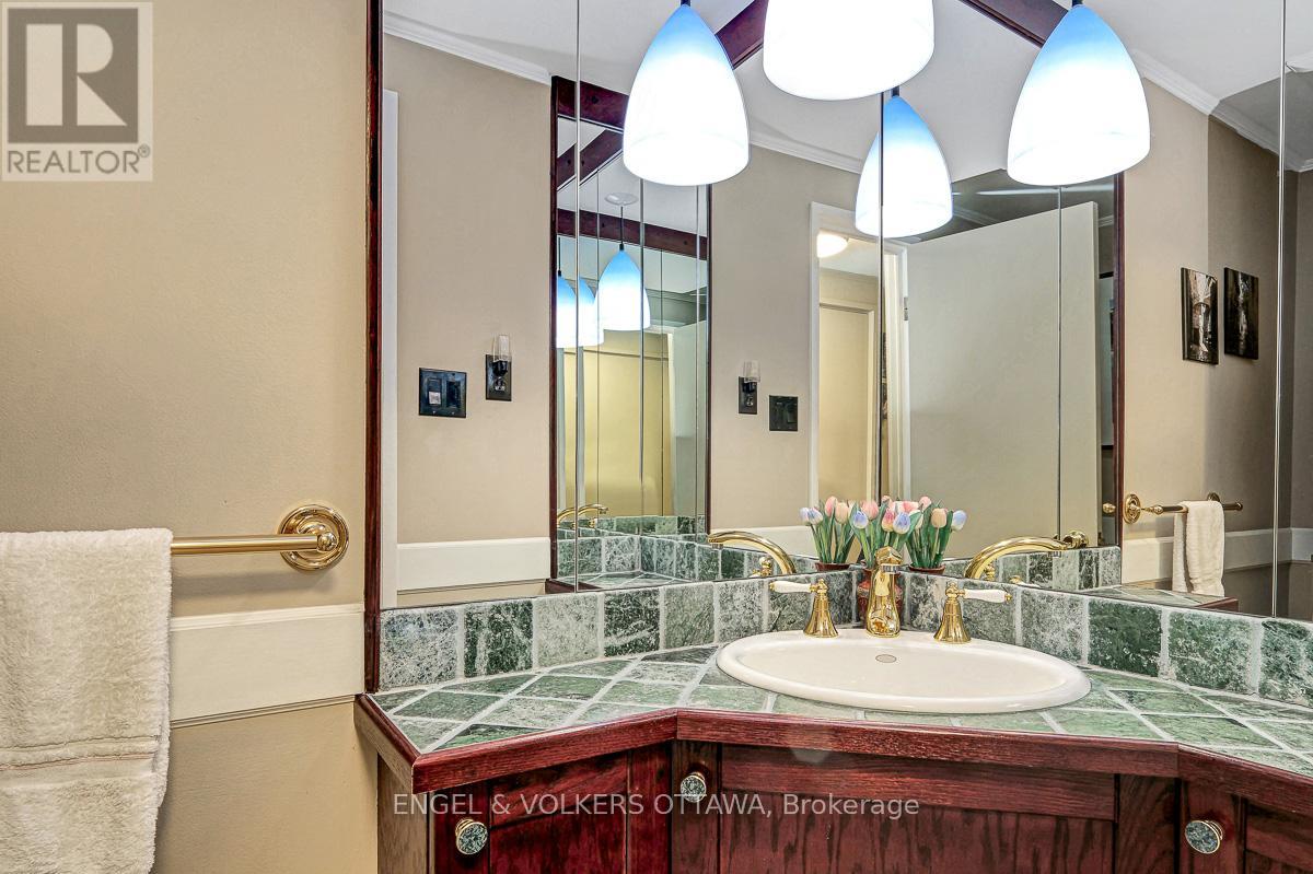 1131 CAMEO DRIVE - Image 32