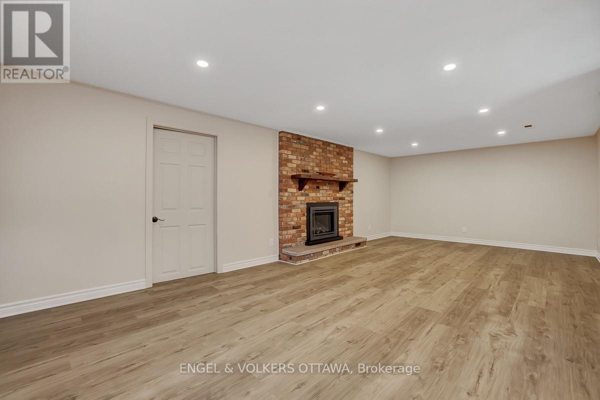 1131 CAMEO DRIVE - Image 38