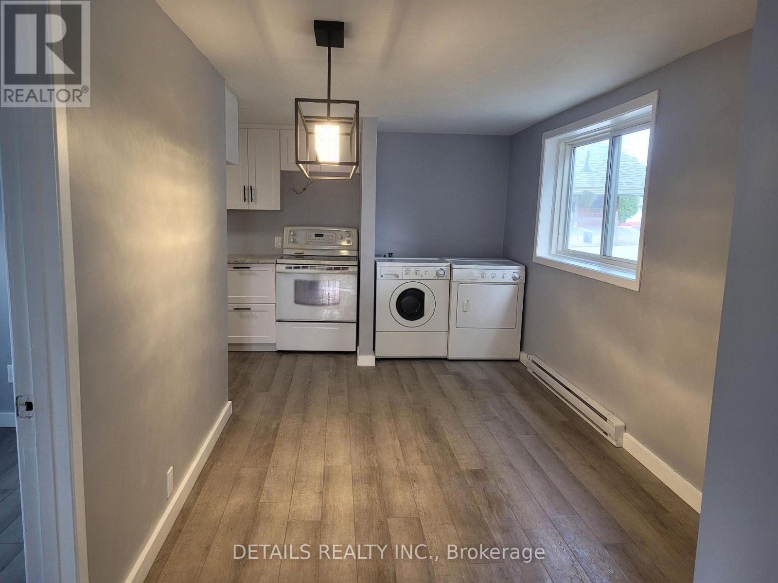 4559 STE CATHERINE STREET - 10