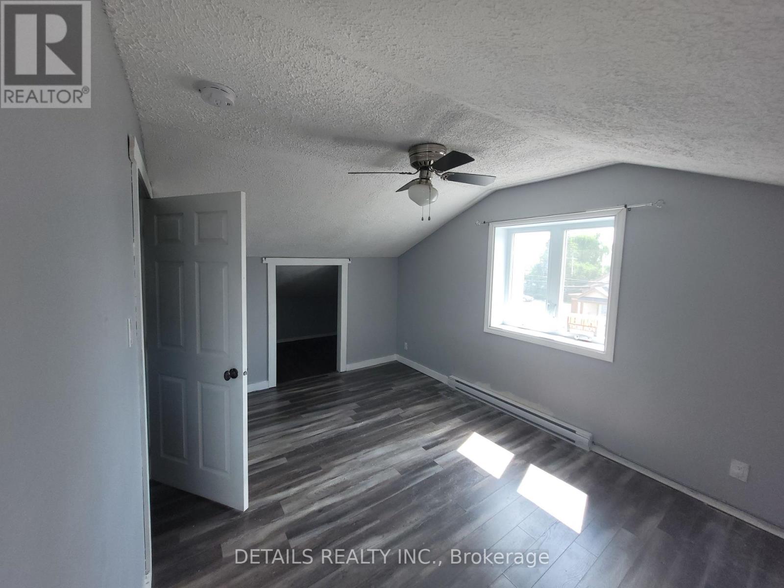 4559 STE CATHERINE STREET - 19