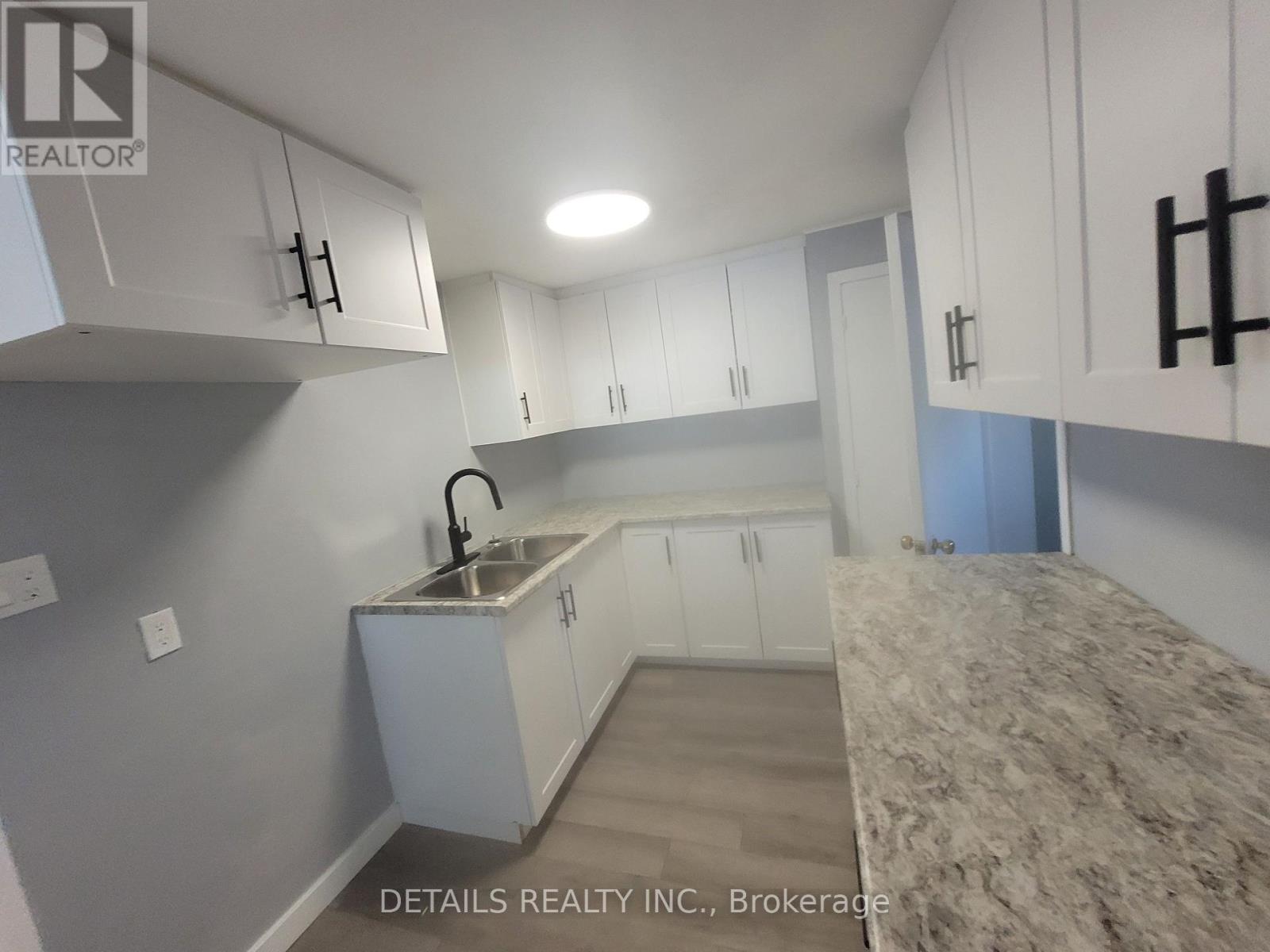 4559 STE CATHERINE STREET - 2