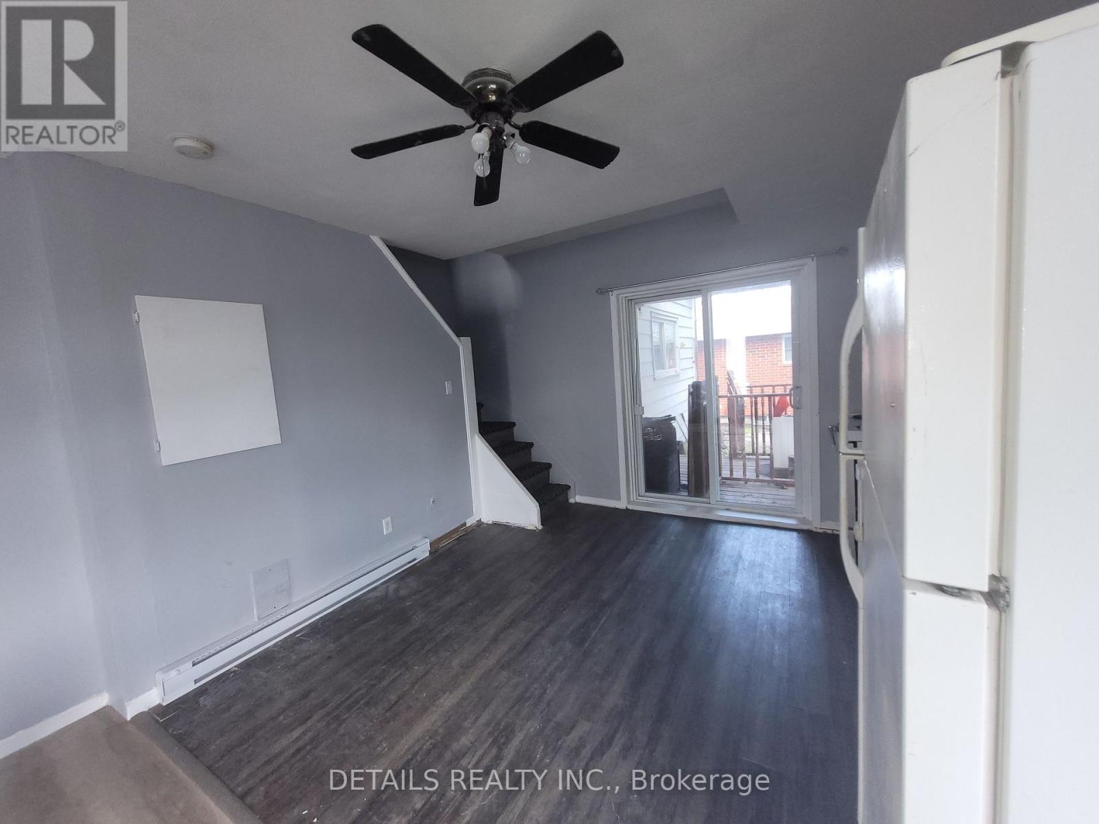 4559 STE CATHERINE STREET - 21